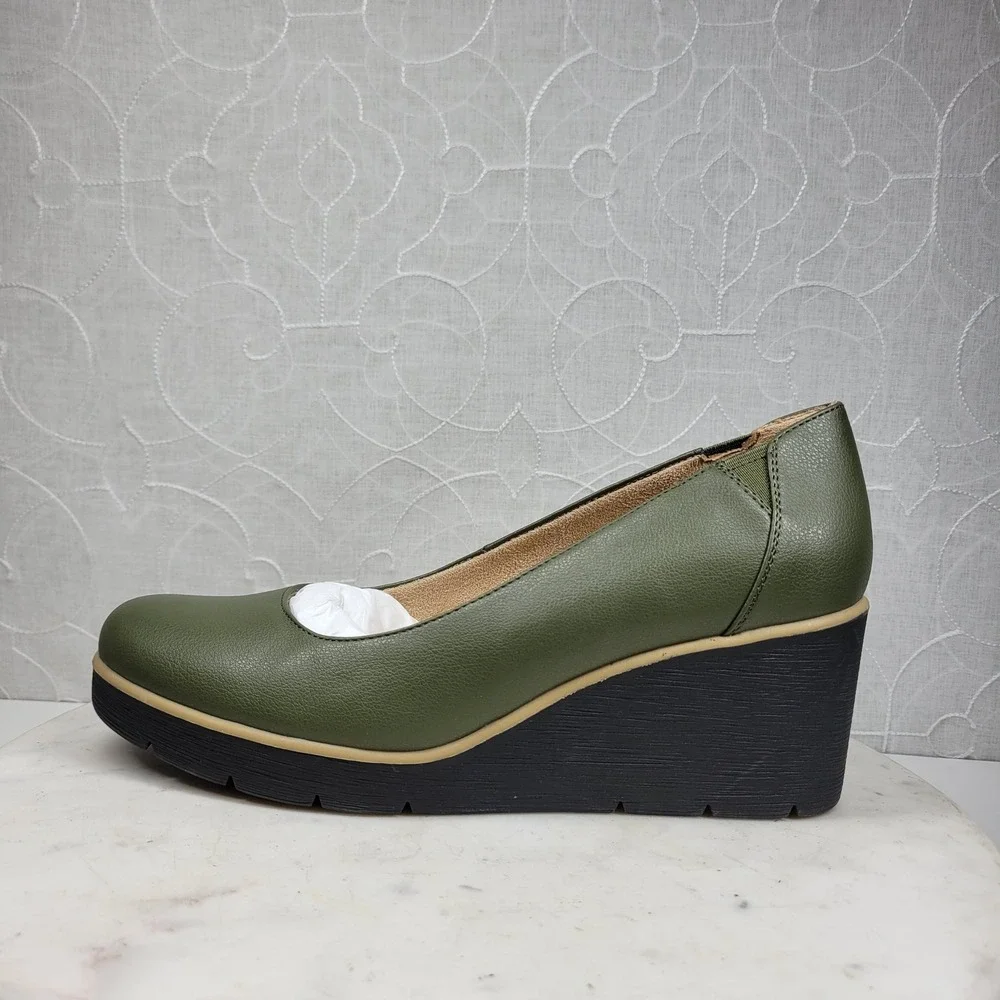 SOUL Naturalizer About Time Wedge Pumps 11M Olive Green Round Toe Comfort Casual